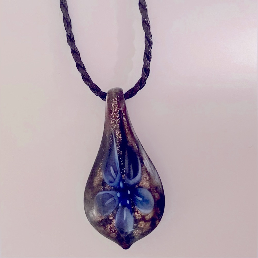 Flower Pendent Necklace